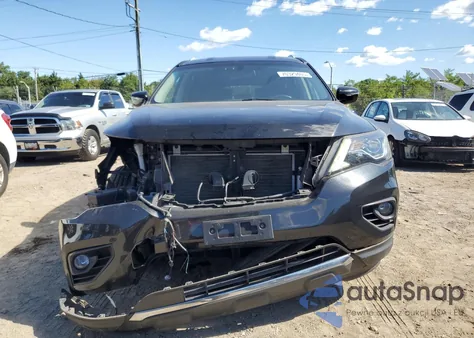 2018 Nissan Pathfinder S z USA, uszkodzony, nr VIN 5N1DR2MM9JC632832